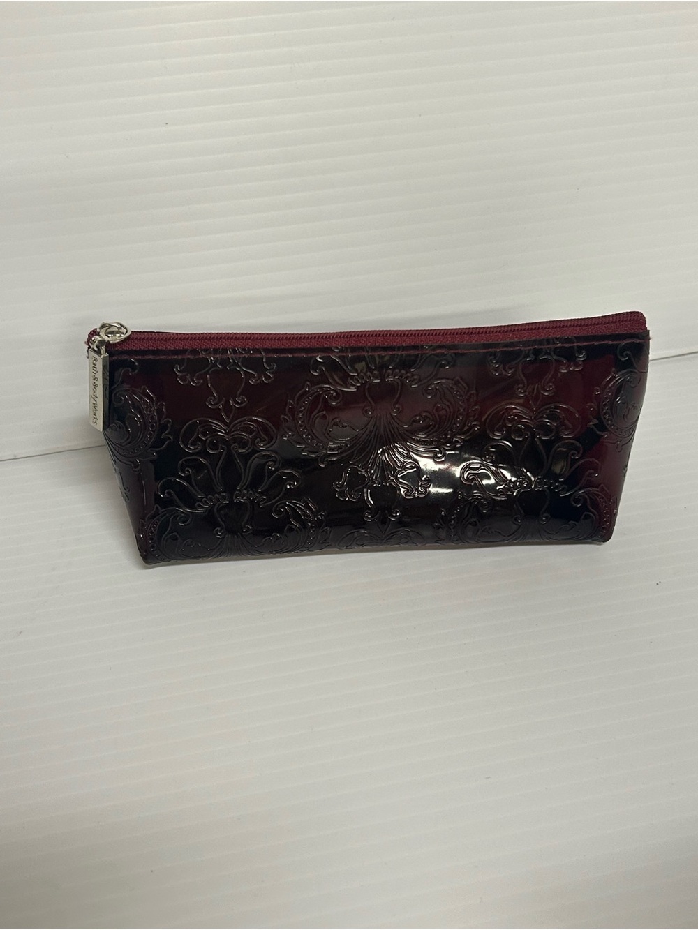 Bath and Body Works Small Embossed Damask Cosmetic Bag Burgundy